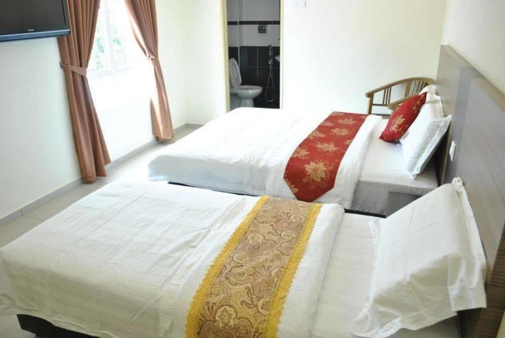 Hotel 18 Carat Malacca Exterior foto